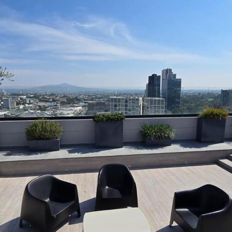 Penthouse in Colomos Providencia - Three-Bedroom Apartment - 3