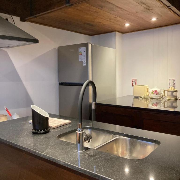 Loft de diseño ladrillo, madera y comodidad - Apartamento de 2 dormitorios - 7
