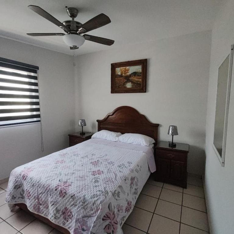 Isabella Residence Close to downtown Comfort - Four-Bedroom House - 15