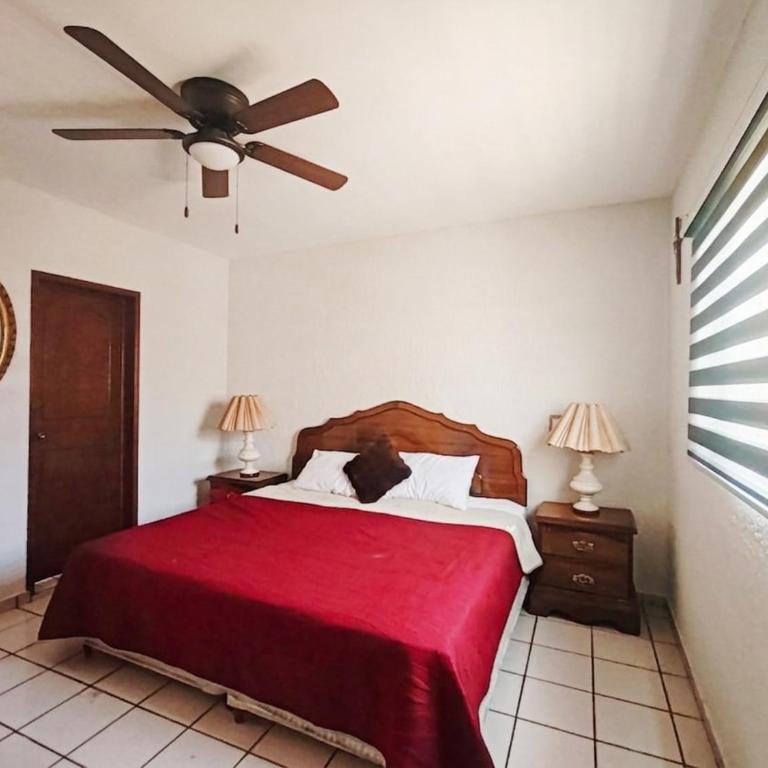 Isabella Residence Close to downtown Comfort - Four-Bedroom House - 10