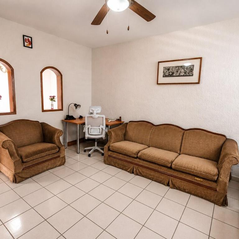 Isabella Residence Close to downtown Comfort - Four-Bedroom House - 28