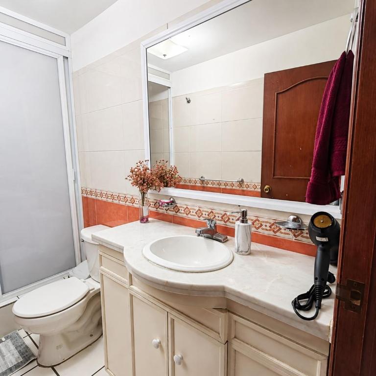 Isabella Residence Close to downtown Comfort - Four-Bedroom House - 21
