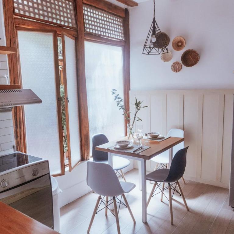 Homely suit in Cuenca - Two-Bedroom Apartment - 11