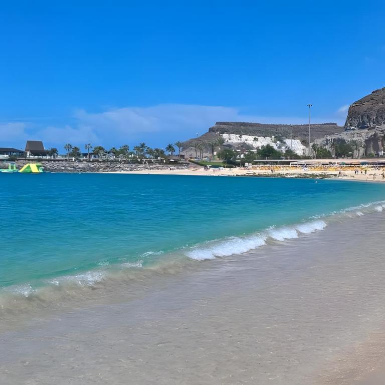 Las Brisas Duplex - 3-Bedroom House, AC, Pool & BBQ - Casa de 3 dormitorios - 25