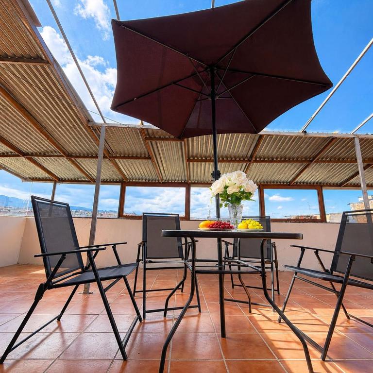 Lamar- Cuenca - Two-Bedroom Deluxe Apartment - 8