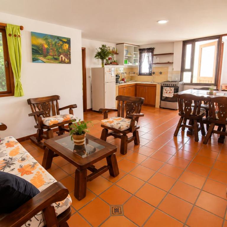 Hospedaje casa Chisakui- Acogedora Casa en Villa de Leyva - Standard Double Room with Shared Bathroom - 6