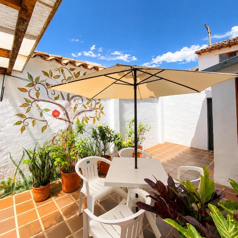 Hospedaje casa Chisakui- Acogedora Casa en Villa de Leyva - Standard Double Room with Shared Bathroom - 13