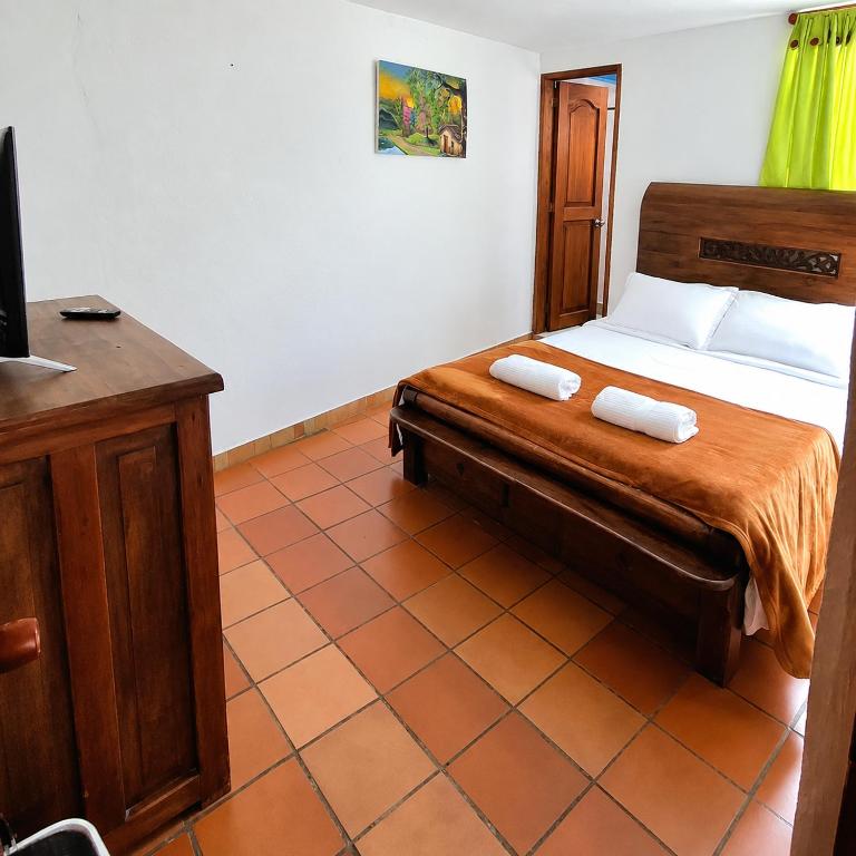 Hospedaje casa Chisakui- Acogedora Casa en Villa de Leyva - Double Room with Private Bathroom - 11