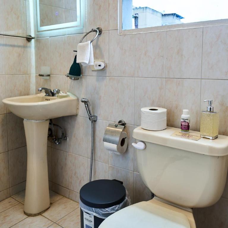 Lindo Apartamento a 10 Minutos del Centro Comercial Sambil Candelaria - Apartamento de 2 dormitorios - 16