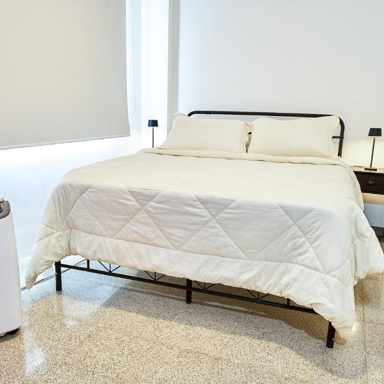 Lindo Apartamento a 10 Minutos del Centro Comercial Sambil Candelaria - Apartamento de 2 dormitorios - 12