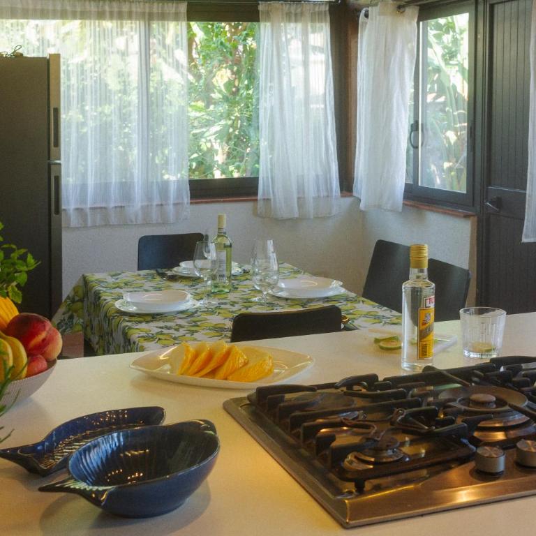 LOBEA BEACH HOUSE - enjoy a beach lifestyle! - Three-Bedroom House - 7