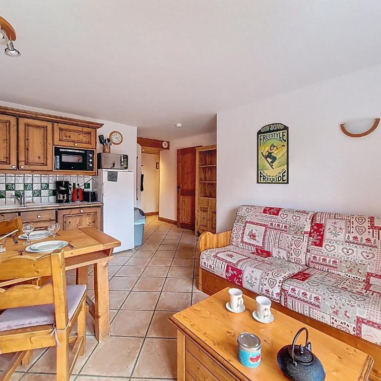Appartement spacieux 3 pièces proche des pistes avec terrasse, piscine et parking - FR-1-344-1249 - Appartement - 7