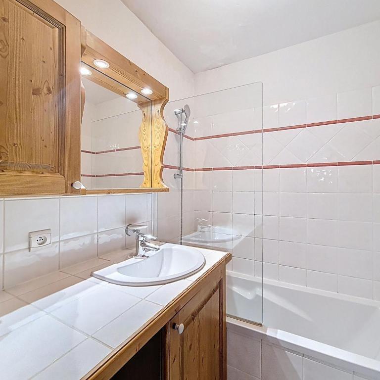 Les Menuires - 3 pièces, 6 pers, terrasse, accès piscine - FR-1-344-1269 - Appartement - 9