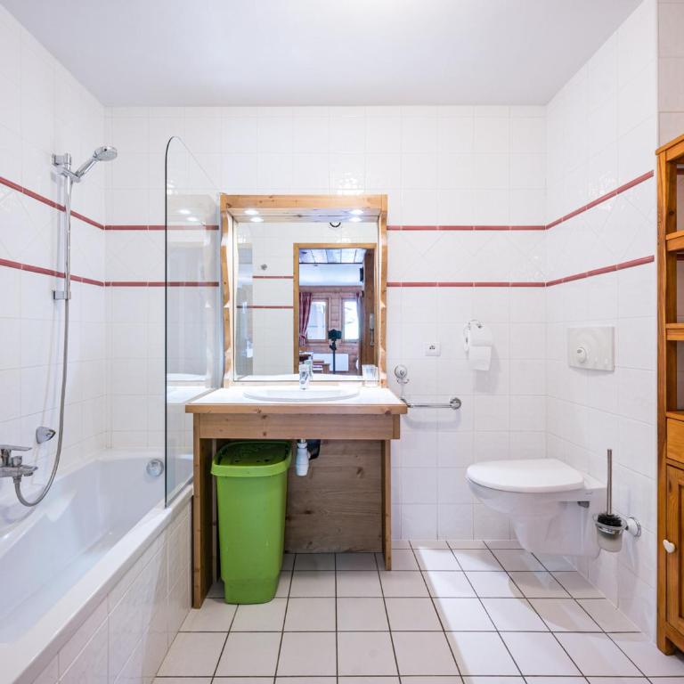 Appartement spacieux proche des pistes - 6 pers. - FR-1-344-1305 - Appartement - 7