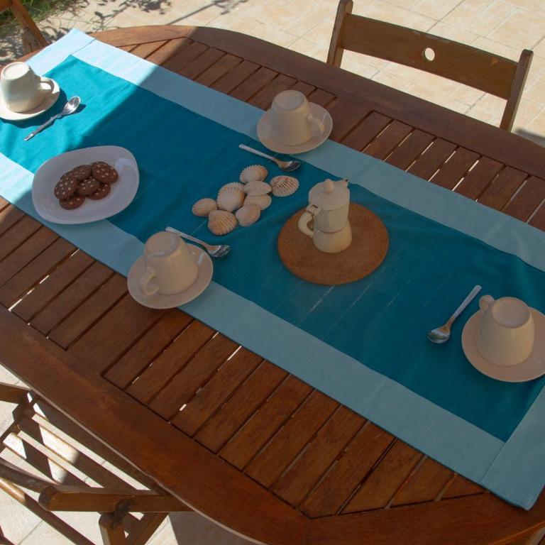 LOBEA BEACH HOUSE - enjoy a beach lifestyle! - Three-Bedroom House - 13