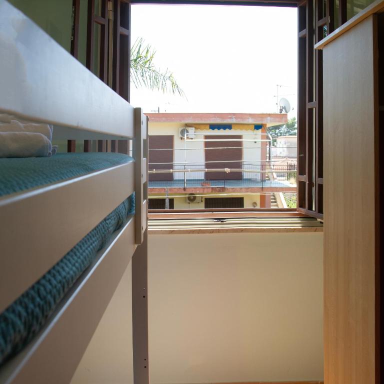 LOBEA BEACH HOUSE - enjoy a beach lifestyle! - Three-Bedroom House - 25
