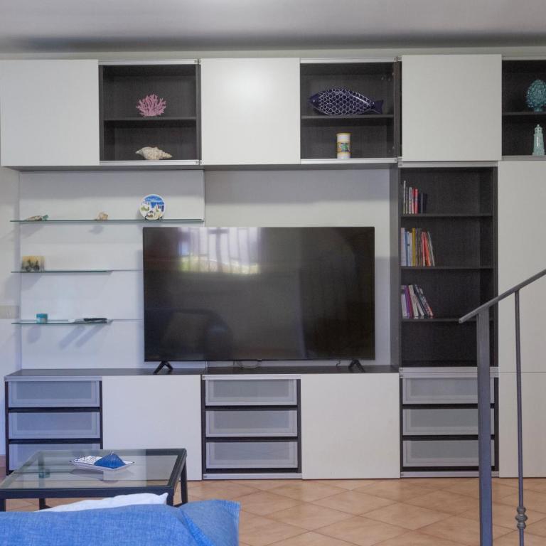 LOBEA BEACH HOUSE - enjoy a beach lifestyle! - Three-Bedroom House - 3