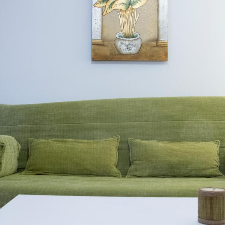LOBEA BEACH HOUSE - enjoy a beach lifestyle! - Three-Bedroom House - 28