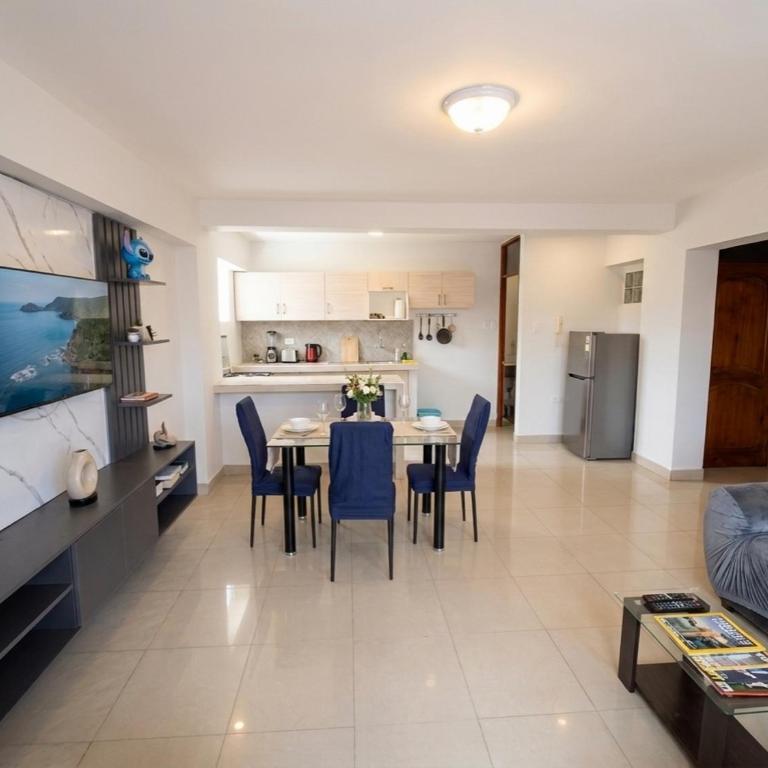 Departamento amoblado en el corazón de Quillabamba - Apartamento de 2 dormitorios - 2