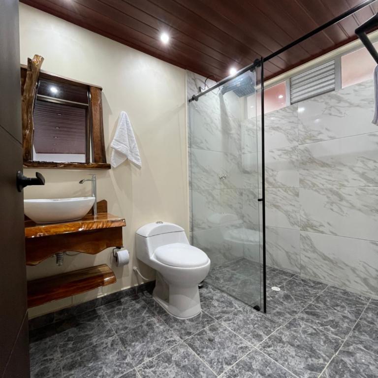 Villa Celeste - Habitación Doble con baño privado - 23
