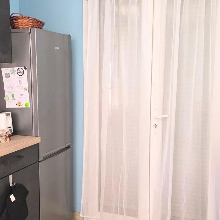 LE BARCARES - logement "Ecume" 3 étoiles, clim, wifi, parking, terrasse, plage et village de Noël à pied - 4 personnes - Apartamento de 2 dormitorios - 4