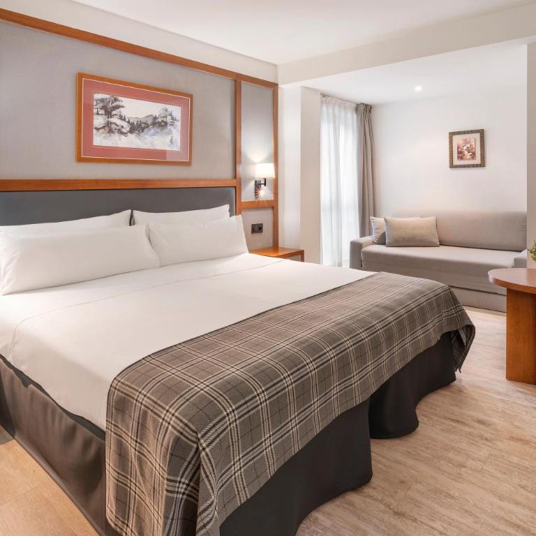 Vielha Val d'Arán, Affiliated by Meliá Hotel - Habitación Triple - 2