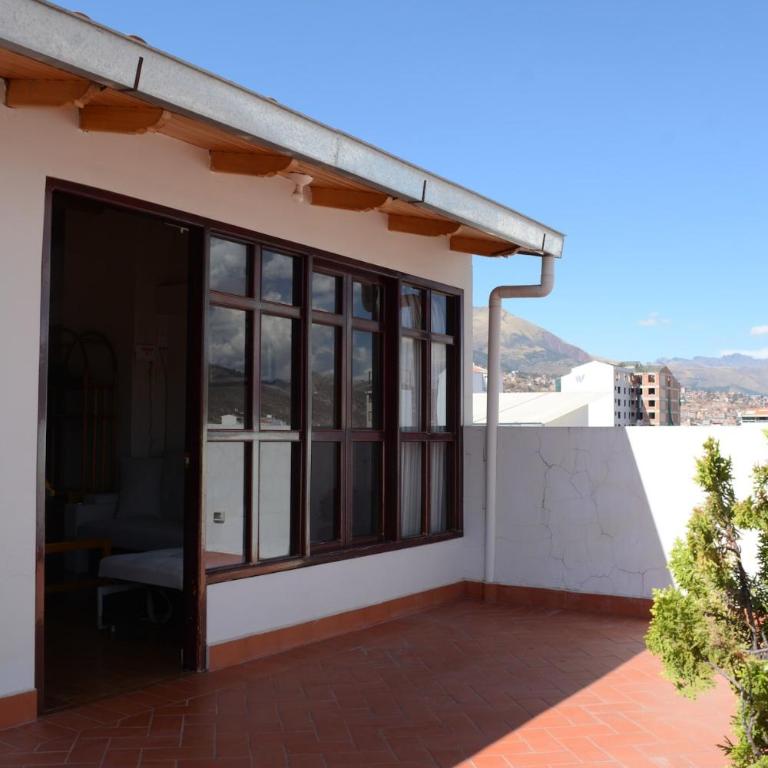 Buena Vista Terrace & Wood - One-Bedroom Apartment - 10