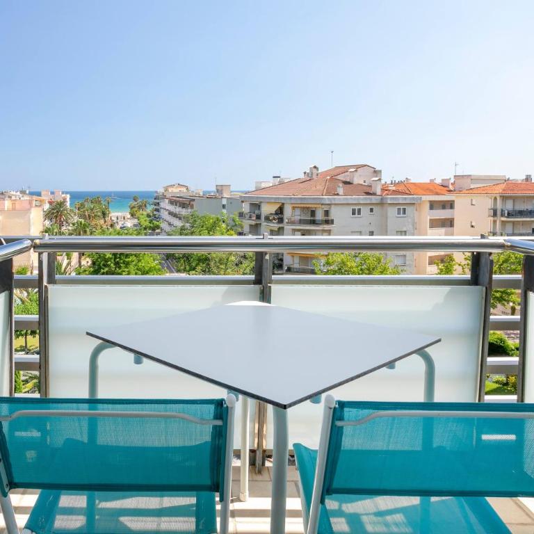 SOL by Meliá Port Cambrils - Habitación Premium con vistas al mar - 4