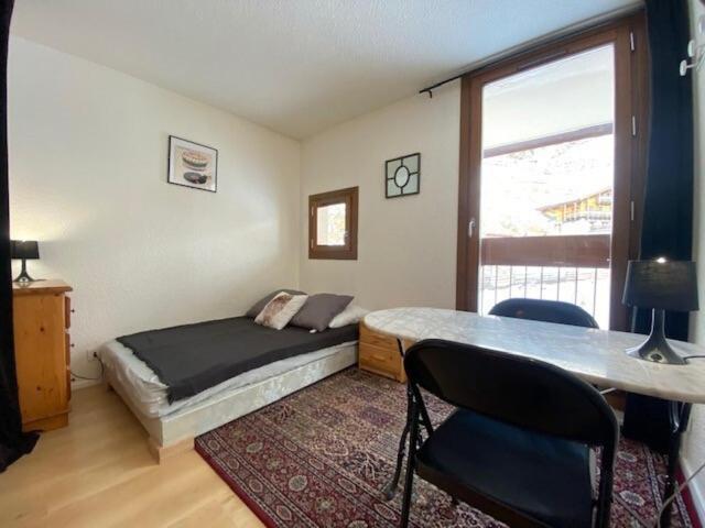 Résidence Roche Blanche - VAL THORENS location: studio pour 2 personnes dans le centre (résidence roche blanche) MAE-9114 - Monolocale - 23