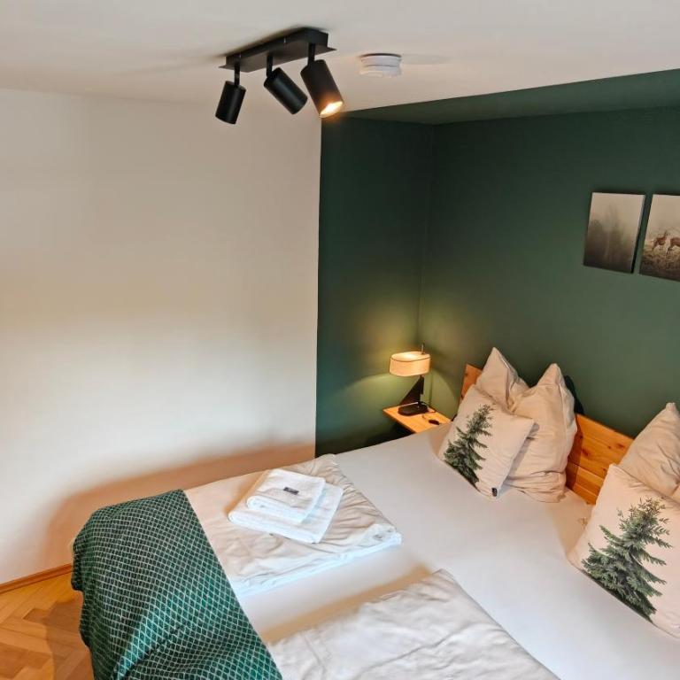 Hotel Forsthaus Ruhpolding incl Chiemgau Karte - Doppelzimmer mit Balkon - 4