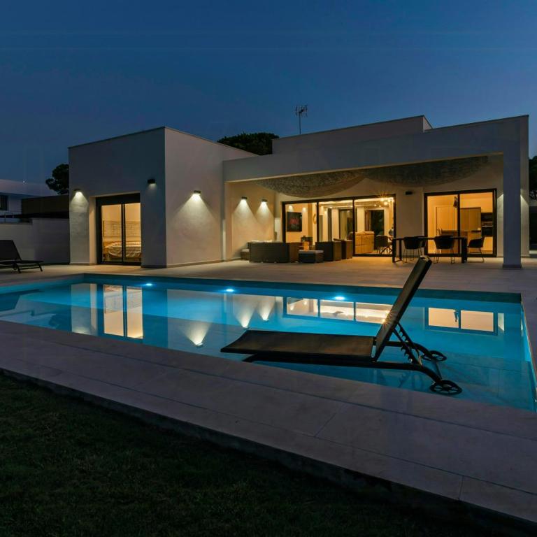 Luxury villa with pool & gym near Cadiz - Casa Vacanze - 1