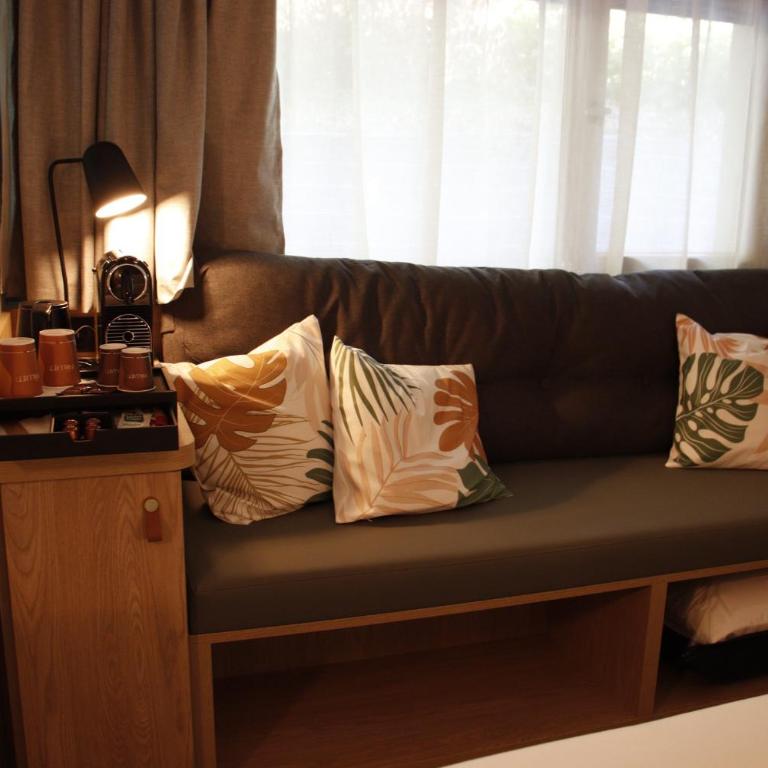 Campanile Annecy - Cran Gevrier - Chambre Double Supérieure avec 1 Lit Double et 1 Lit Junior - 5