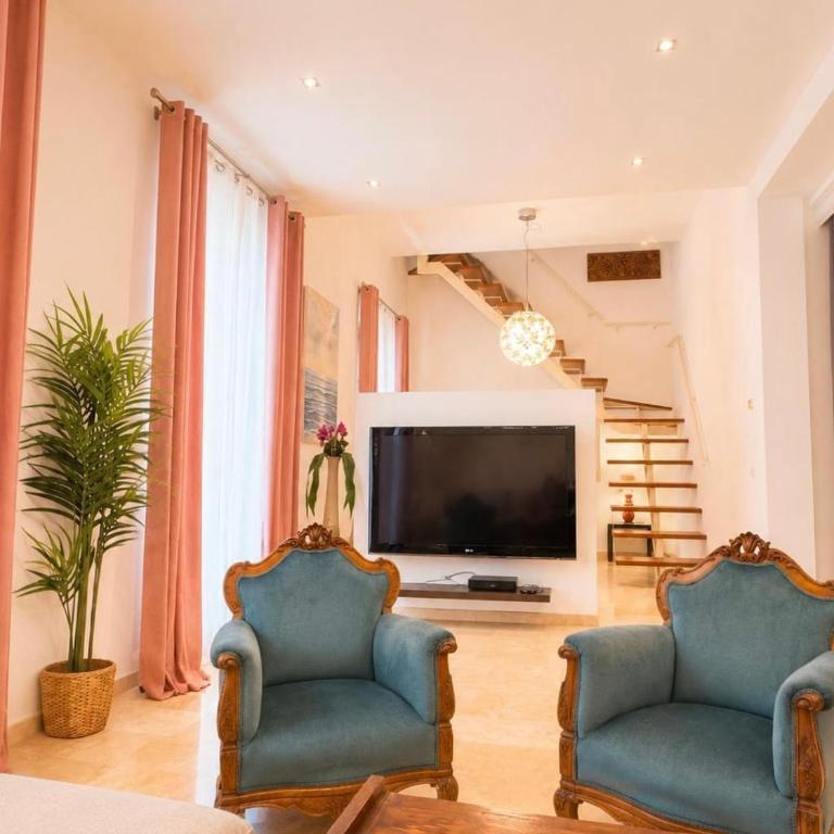 Duplex 2 habitaciones Centro histórico - Apartamento de 2 dormitorios con vistas a la ciudad - 10