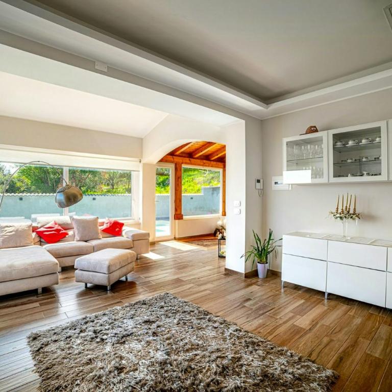 Sunlit gulffront villa with pool - Ferienhaus - 9