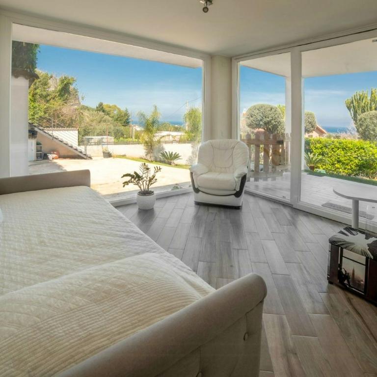 Sunlit gulffront villa with pool - Ferienhaus - 12