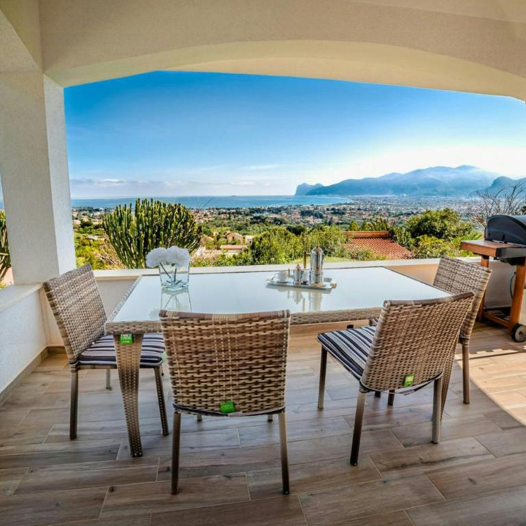 Sunlit gulffront villa with pool - Ferienhaus - 20