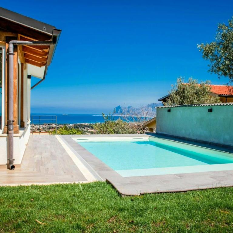 Sunlit gulffront villa with pool - Ferienhaus - 25