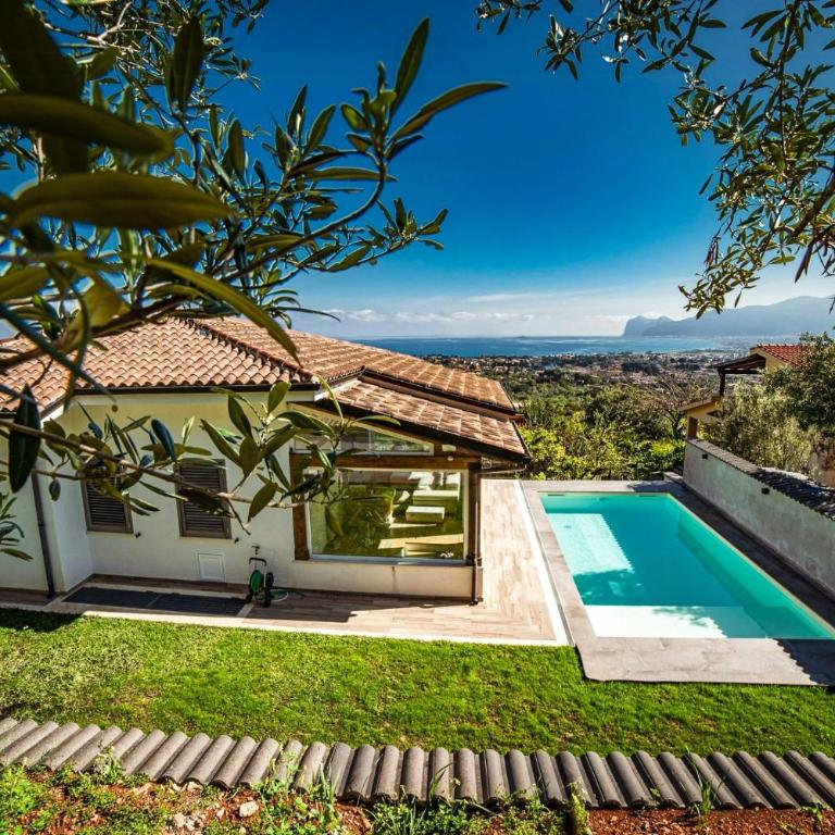 Sunlit gulffront villa with pool - Ferienhaus - 26