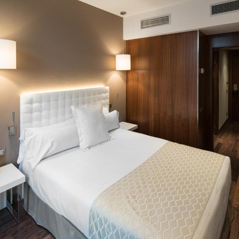 Catalonia Ramblas 4* Sup - Single Room - 2