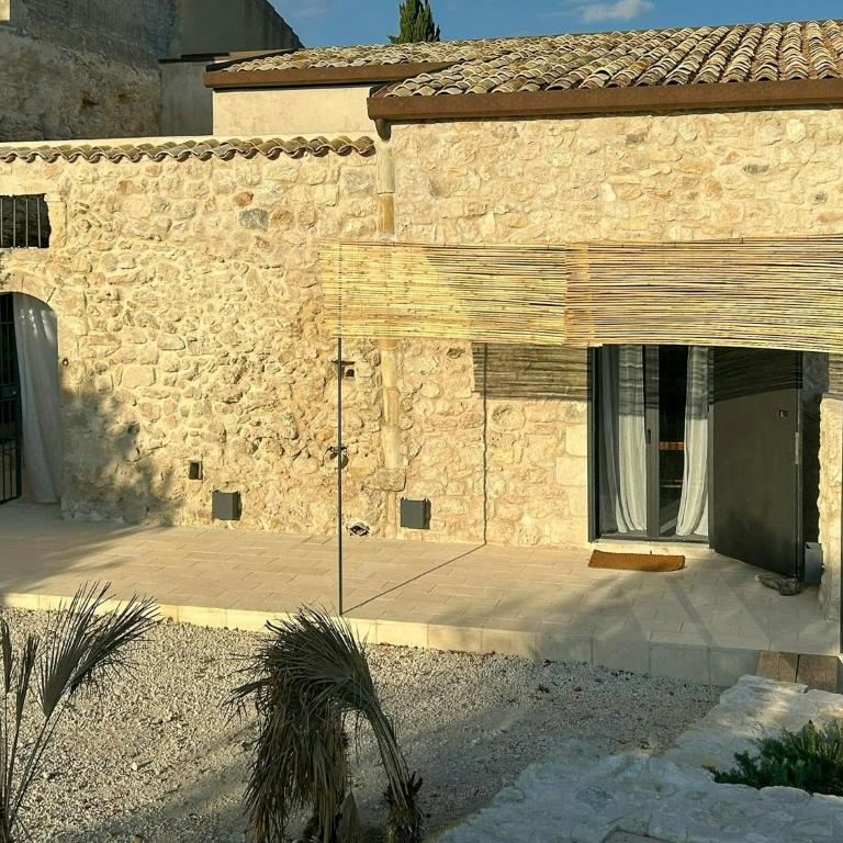 Small Villa Carved into the Noto Stone - Casa Vacanze - 28