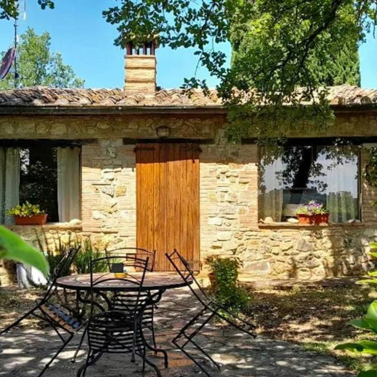 House with hot tub and sunset view in the hills - Ferienhaus - 3
