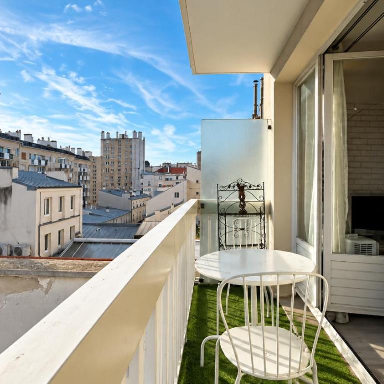 Studio Apartment for 4 Guests in Paris 11th - Central Location - Studio - 19