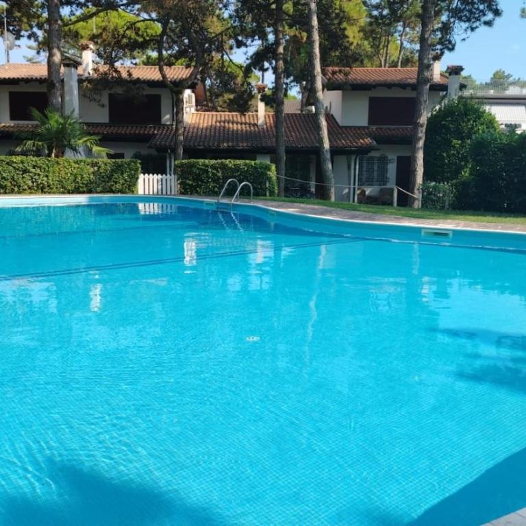 Discover, Experience and Enjoy in Lignano - Three-Bedroom House - 1