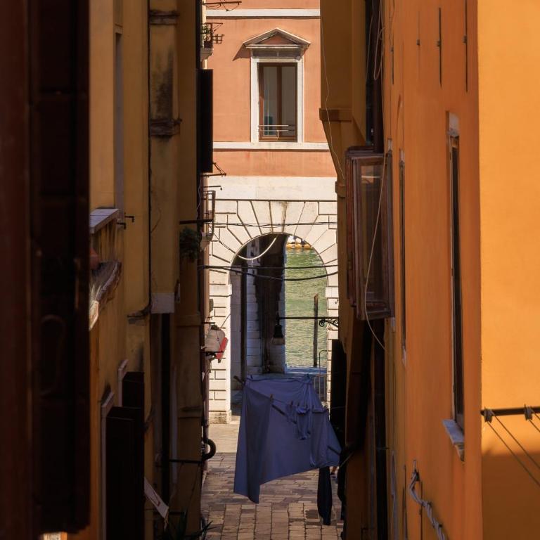 Maison My Rialto -160sqm Near Rialto Bridge - Grand Canal Glimpse Balcony - Appartamento con 2 Camere da Letto e Balcone - 2