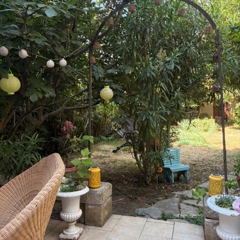 Cozy en centre ville dans un écrin de verdure - Appartement 2 Chambres - 13