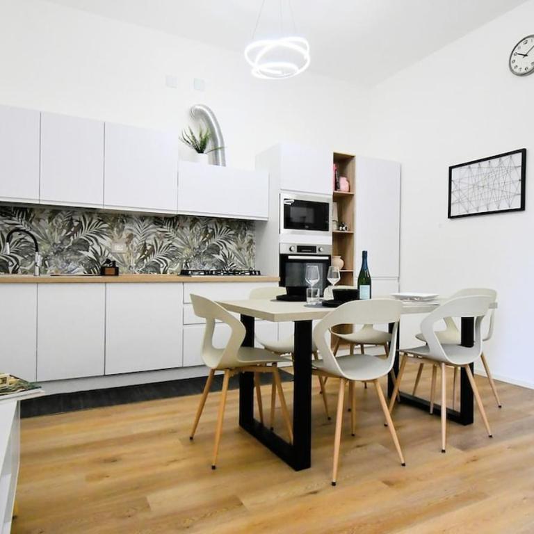 Carlotta's Place -- 10 Min Bus to Venice, Secured Free Parking - Appartamento Superior con 2 Camere da Letto - 8