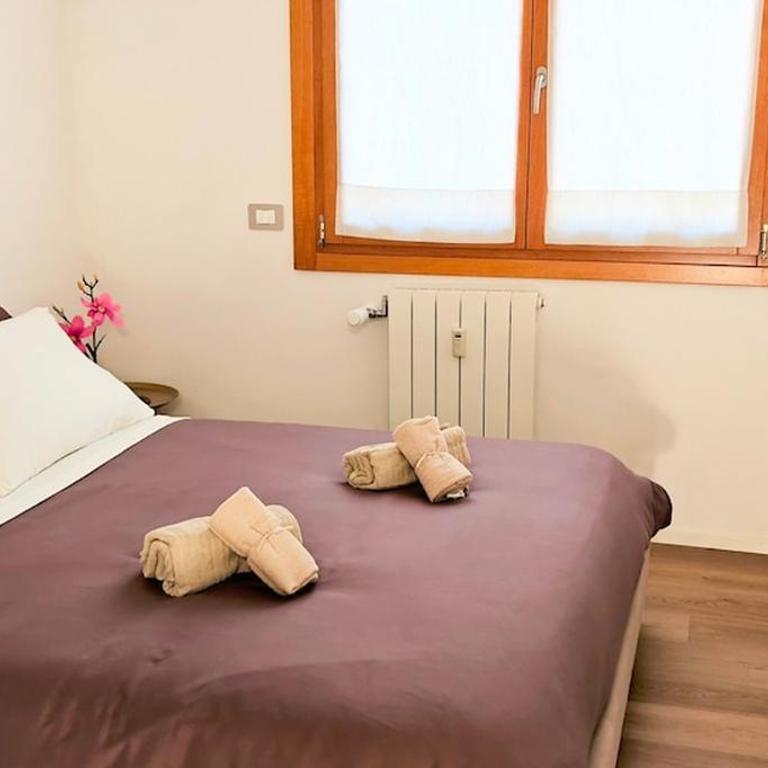 Carlotta's Place -- 10 Min Bus to Venice, Secured Free Parking - Appartamento Superior con 2 Camere da Letto - 5