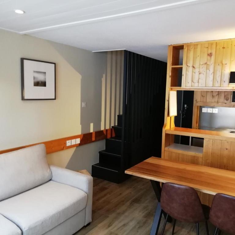 Résidence Aiguille Grive Bat Iii - Appartement 2 pièces 6 personnes en duplex, skis aux pieds, dans le village de Charmettoger à Arc 1800 MAE-2037 - Appartement - 2