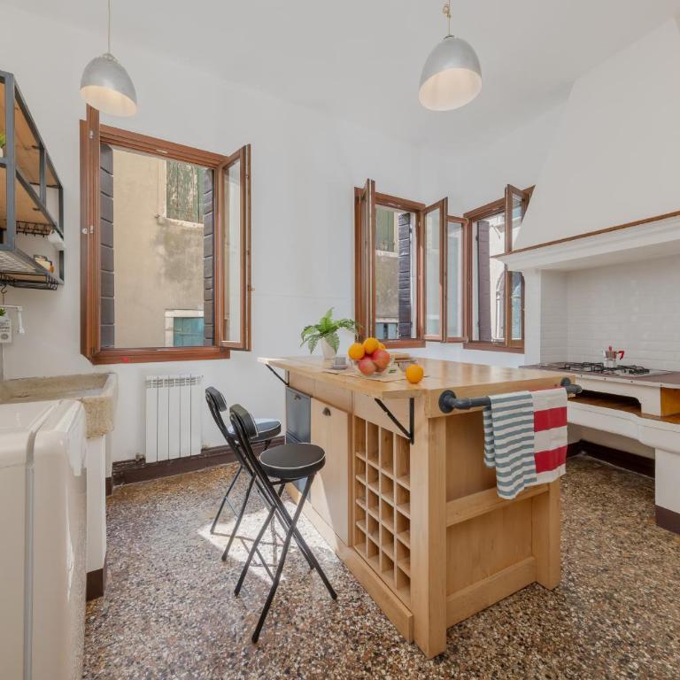 Maison My Rialto -160sqm Near Rialto Bridge - Grand Canal Glimpse Balcony - Appartamento con 2 Camere da Letto e Balcone - 31