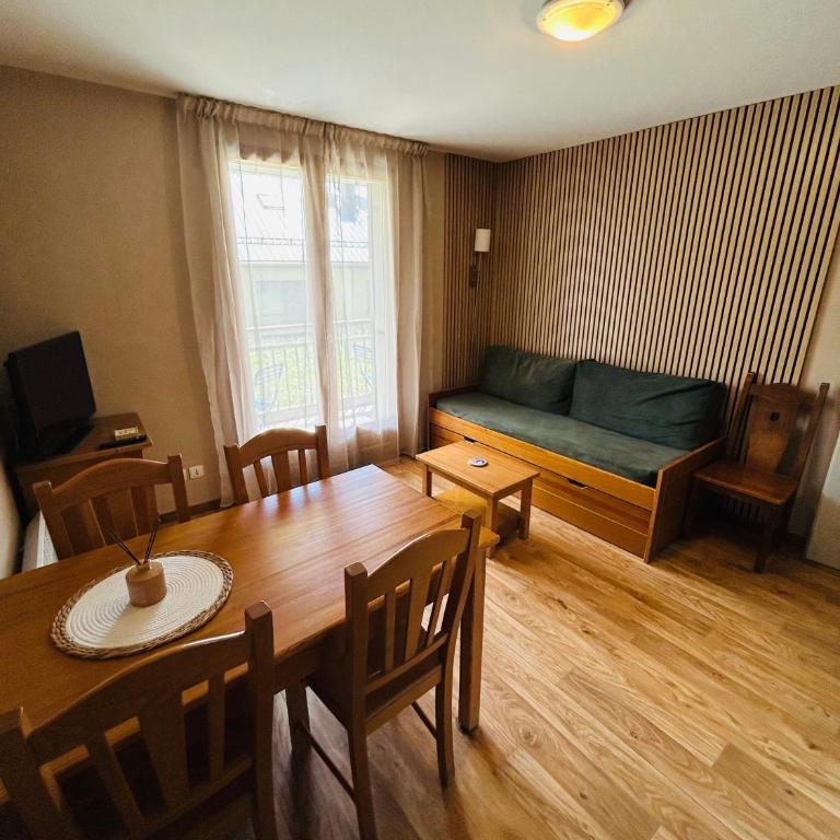 Albiez appartement 4 à 6 personnes - Appartement 2 Chambres Deluxe avec Balcon - 1
